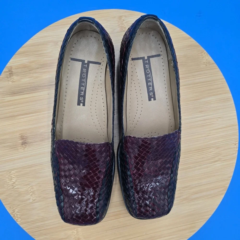 Trotters Lori Loafers Women's 5.5M‎ Cordovan & Black Leather Basket Weave EUC